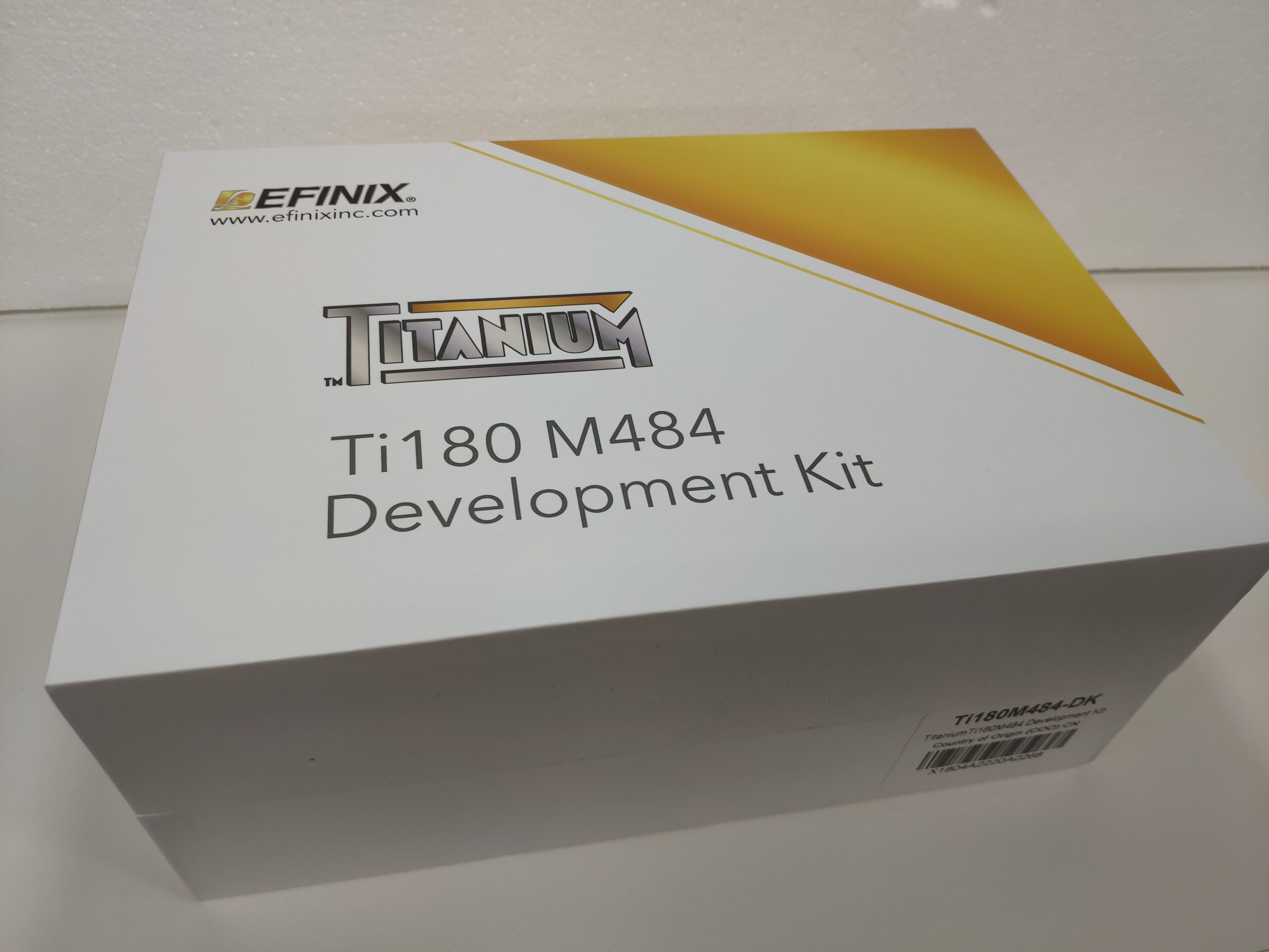 Read more about the article Efinix Titanium 180 M484 Development Kit