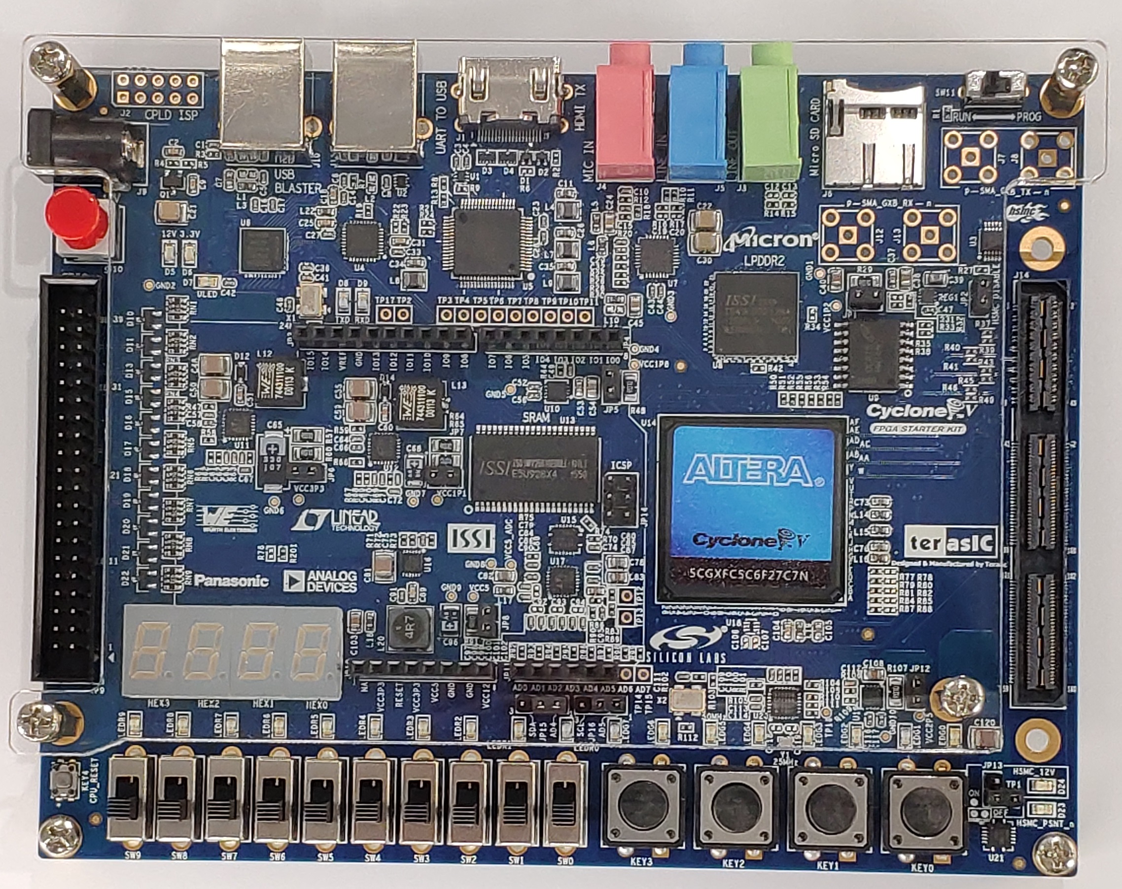 Read more about the article DEV Board CYCLONE V GX STARTER